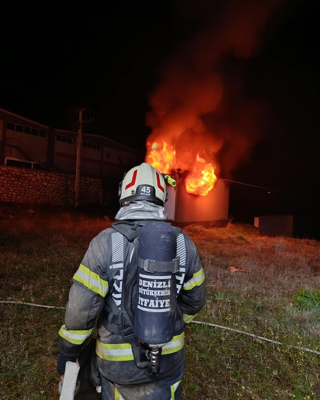 Denizli’de trafo yangını paniğe neden oldu